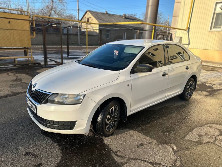 Skoda rapid 2012