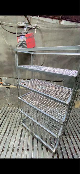 Полички, Стелажі, Столи, Стільці, Барні стійки….