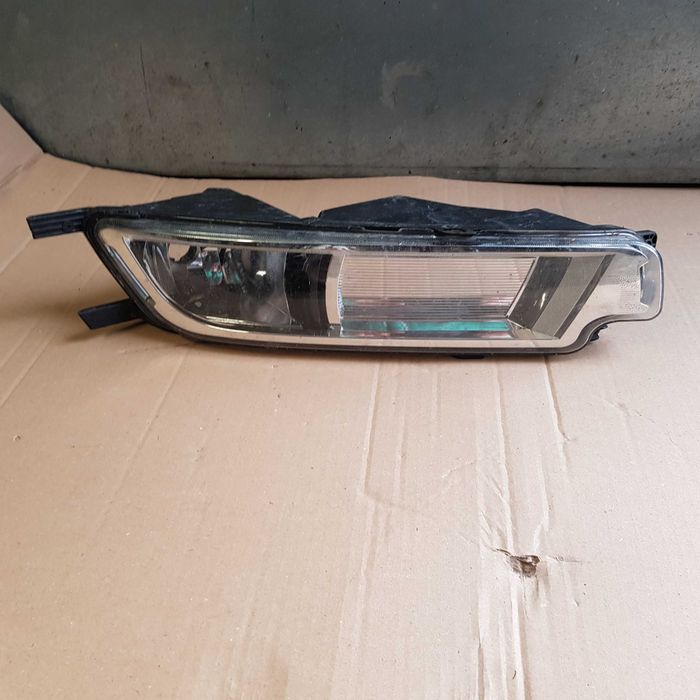halogen VW Passat B8 3G0