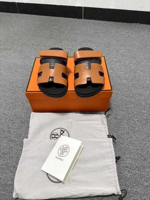 klapki Hermes roz.44