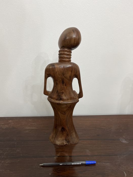 Estátua madeira Sândalo- Moçambique