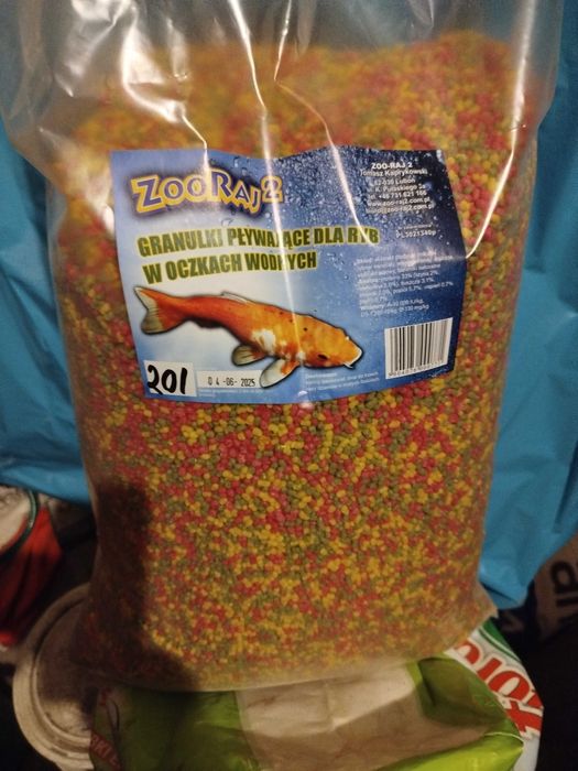 Sprzedam pokarm dla ryb do oczka wodnego