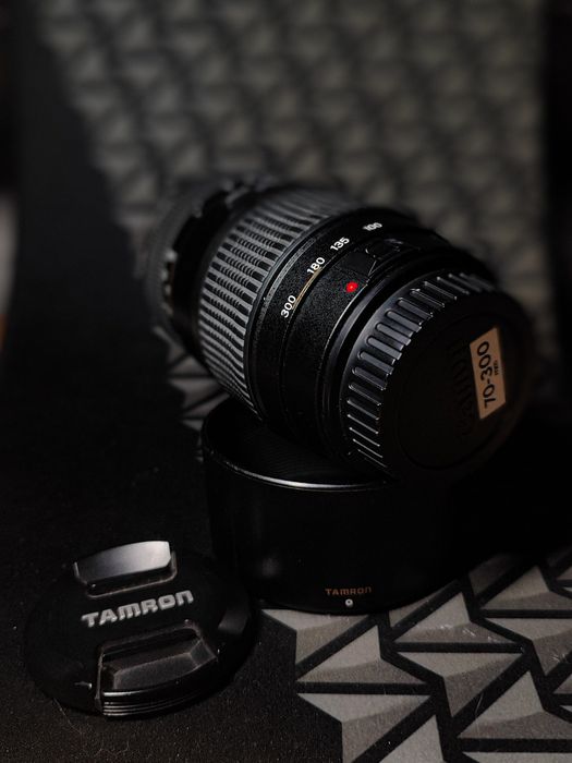 Lente Tamron 70-300mm f/4-5.6 LD Macro Standard