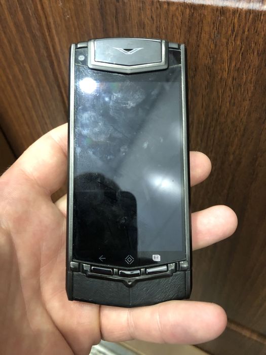 Vertu Ti  телефон