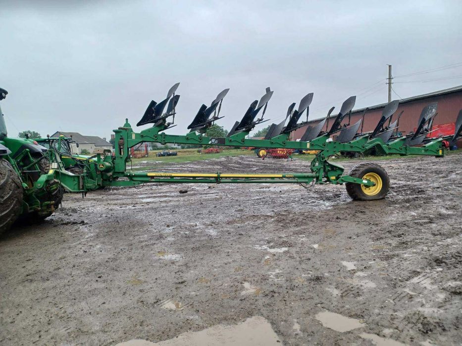 Продам плуг John Deer 8-F ( 8 корпусний ) / БУ / Гарний стан