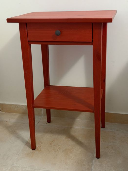 Mesa de cabeceira