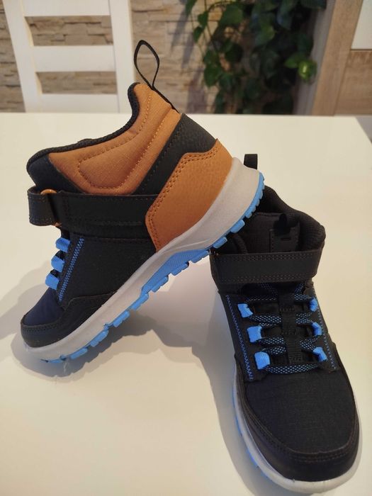 QUECHUA buty chłopięce roz. 33, stan BARDZO DOBRY