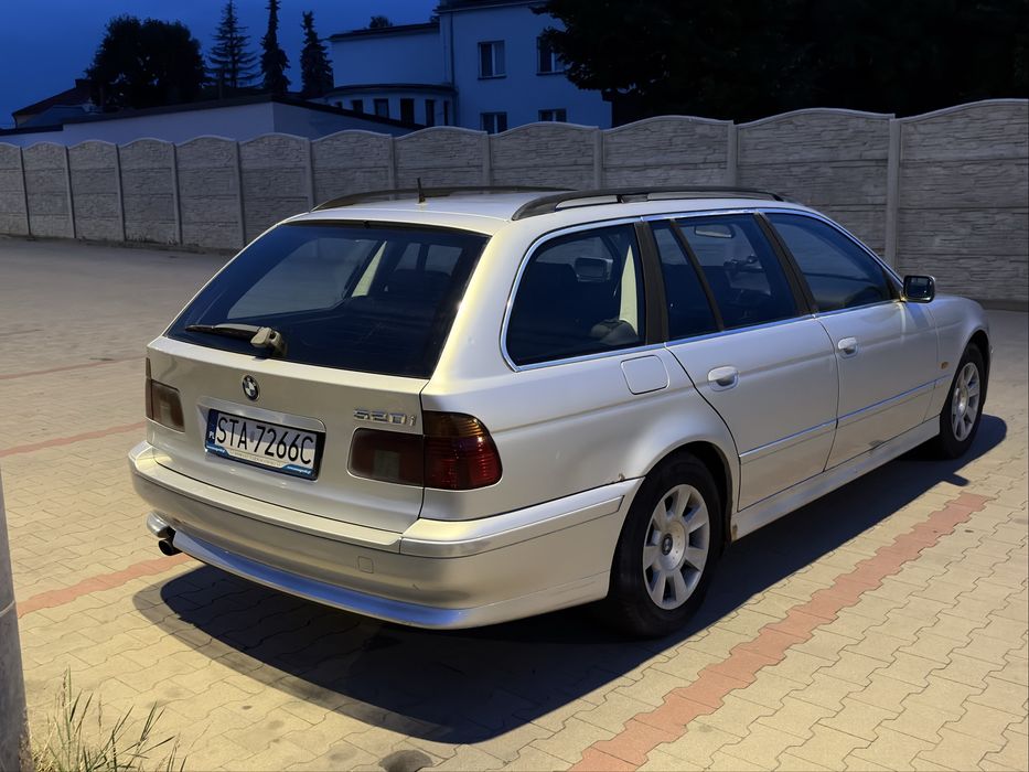 BMW E39 520i 2002r