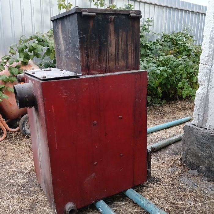 Кател Холмова 12