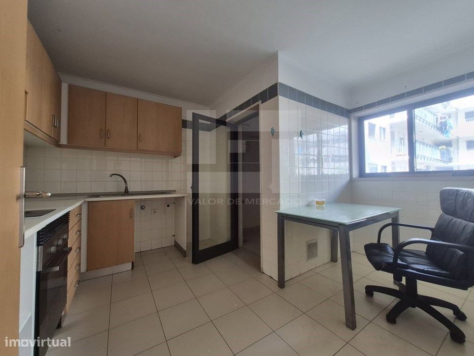 Apartamento T2 - Ameixoeira