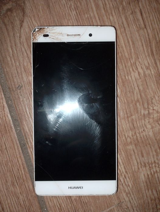 Huawei P8 Lite uszkodzony