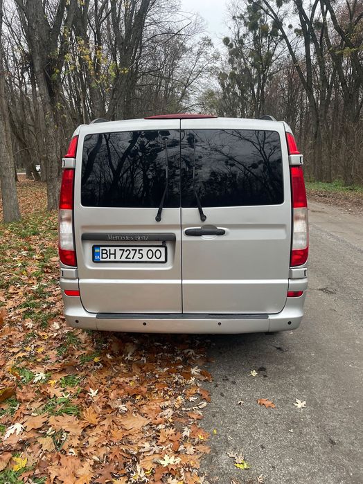 Мерседес Віто грузопассажир