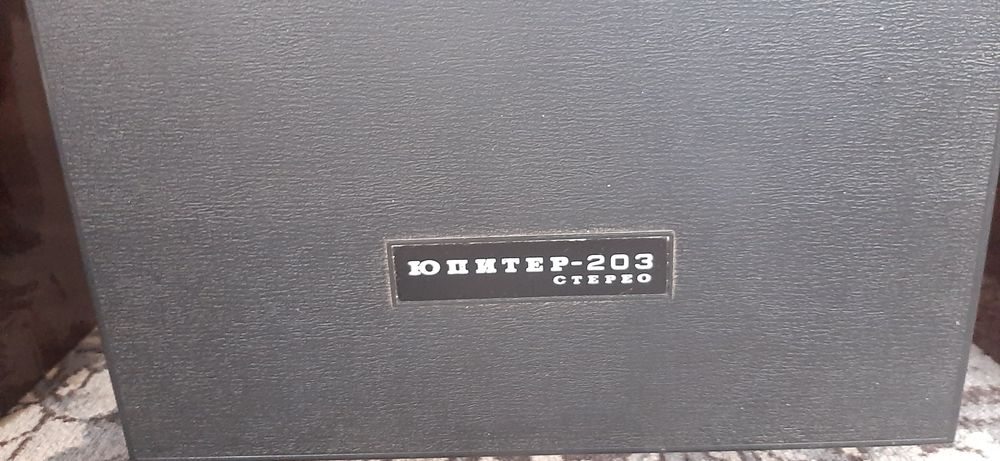 Продам магнітофон