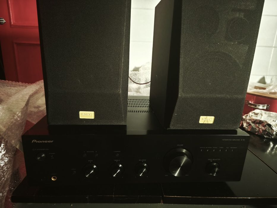 Conjunto hifi. Amplificador Pioneer A10 colunas e leitor cd