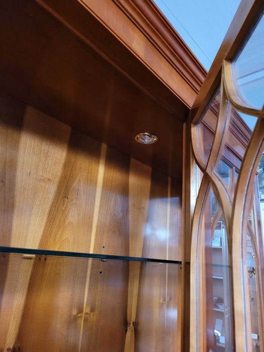 Móvel de sala ou escritório em madeira - óptimo estado e qualidade