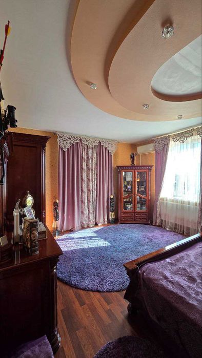 Продам шикарний будинок у Лісках 230кв.м