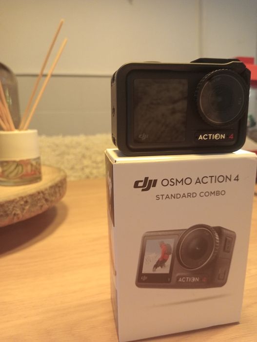 Djii Osmo action 4 com muitos acessórios