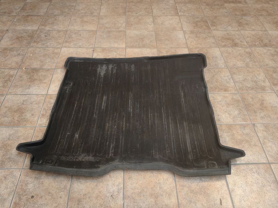 Mata bagażnika Dacia dokker