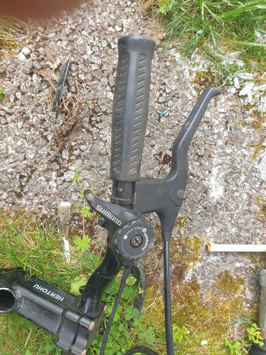Vendo todas as peças  de bicicleta de montanha HTC Function 26.l