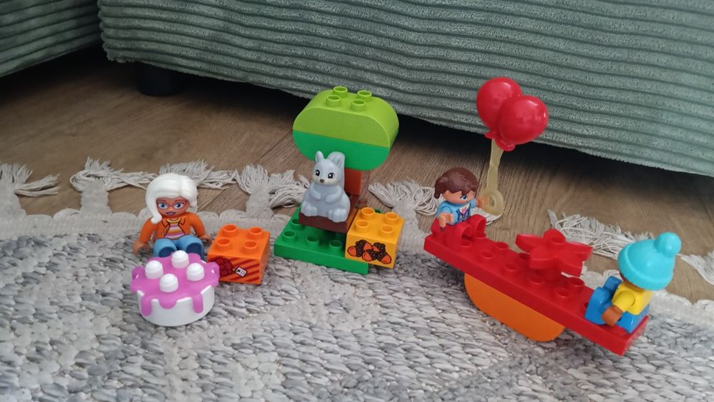 Zestaw LEGO Duplo urodziny