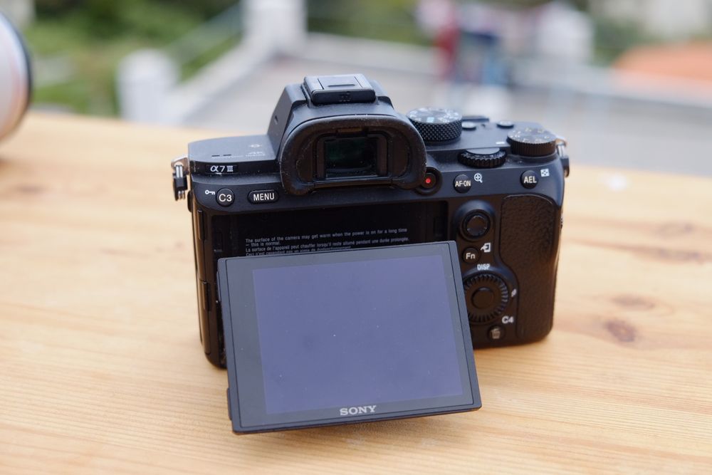 Sony A7iii com caixa
