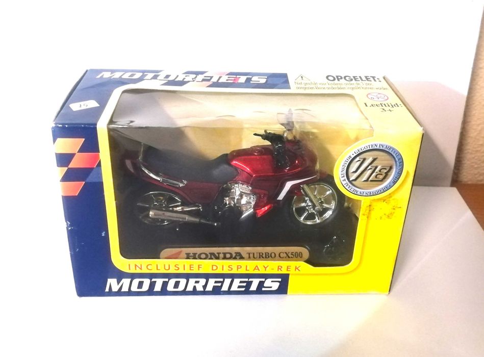 Motorfiets Honda Turbo CX500, escala 1/18