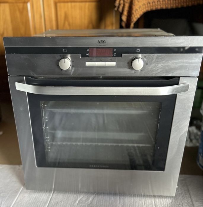 Forno AEG a funcionar