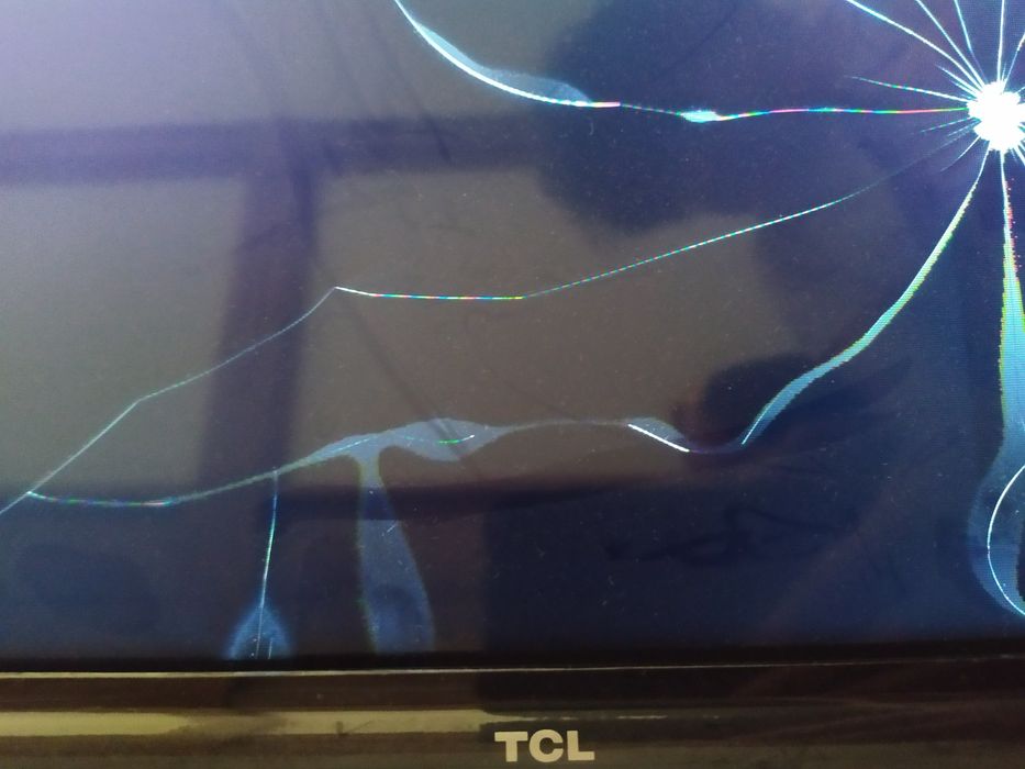 Smart TV TCL 32D4300 para peças