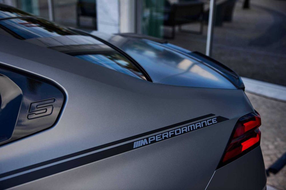 Комплект обвісу накладок bmw g60 стиль m performance аеро кіт бмв г60