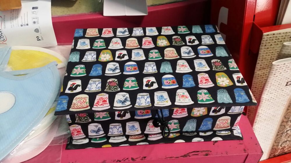 Dedais de metal vários tamanhos