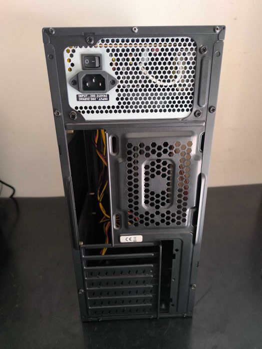 Caixa PC ATX Asus c/Fonte447403773710182404