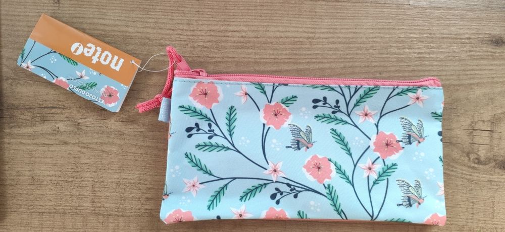 NOVOS Cadernos, estojo, lancheira