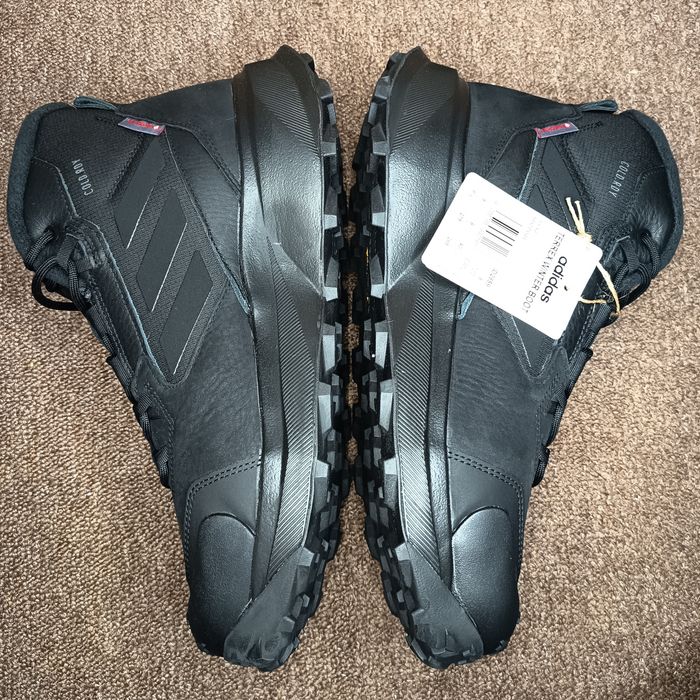 Р.42,5-45.Зимові утеплені черевики Adidas Terrex Winter Boot