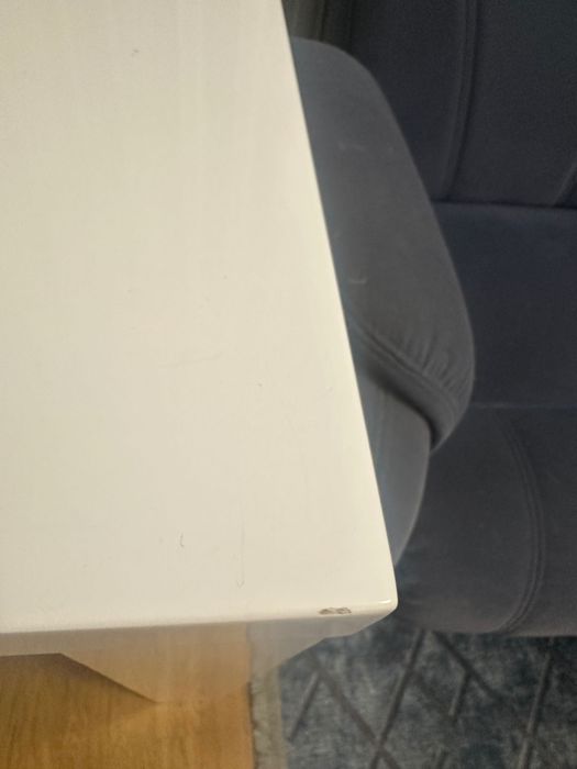 Stół rozkladany 110/150 x 70 z krzesłami