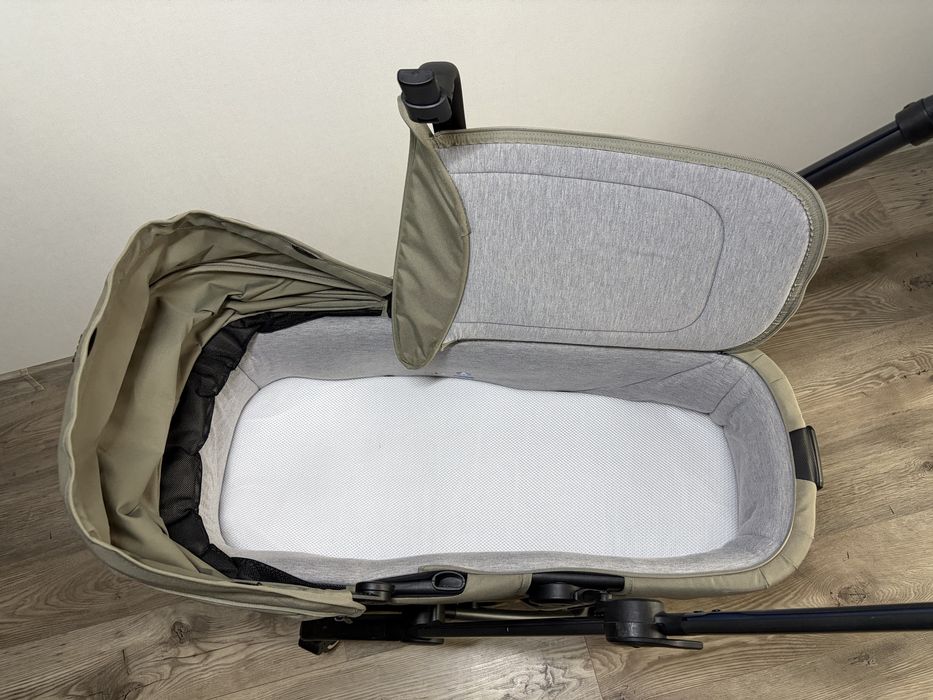 Каляска Jools Aer 2в1