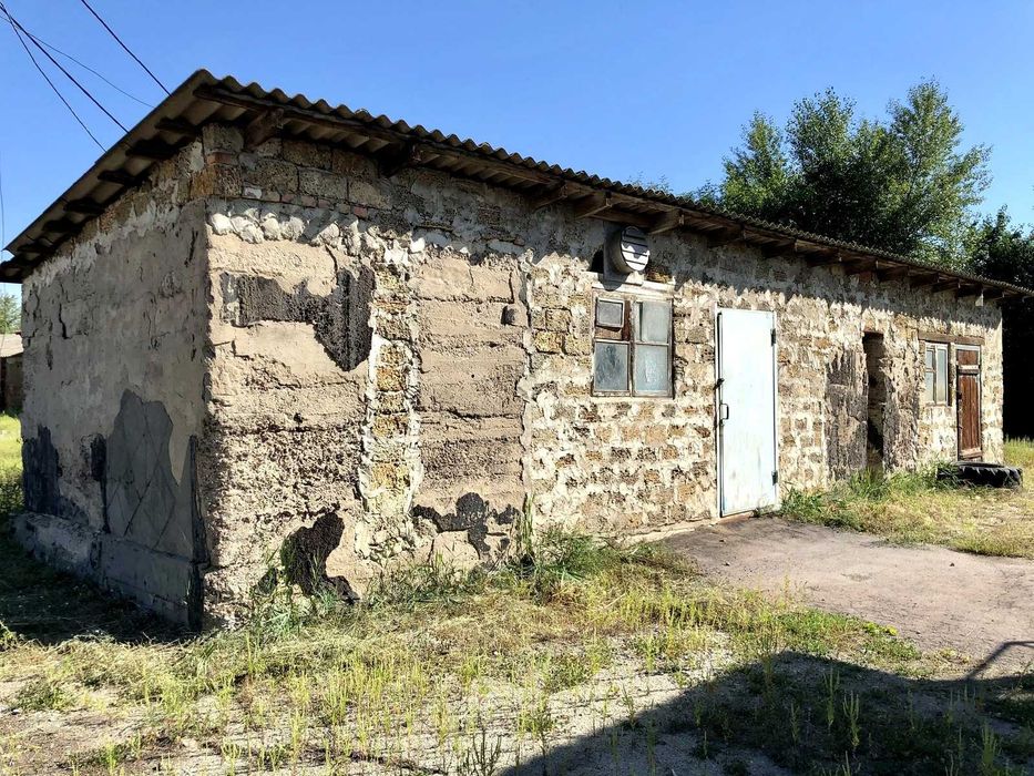 Продаж виробничо-складської бази 982 м², 1,025 га — Попільня