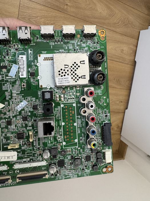 Płyta glowna telewizora LG