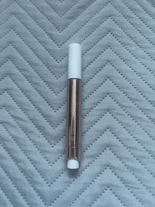 Błyszczyk Tarte Maracuja Juicy Lip Plump odcień Rose Cooper drobinki