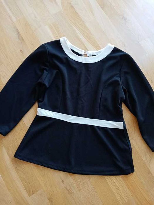 Elegancka bluzka z rękawami 3/4-NOWA