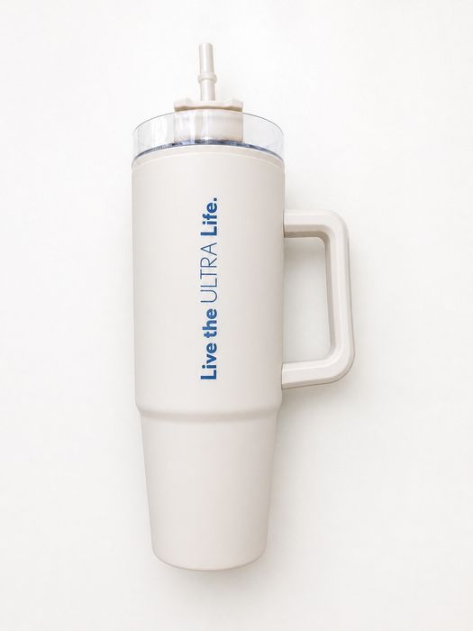 Copo Térmico com Palhinha e Pega 900ml – Como Novo