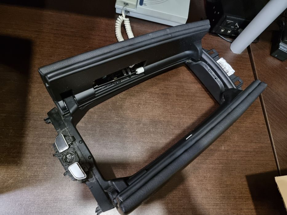 Apoio de braço BMW F06