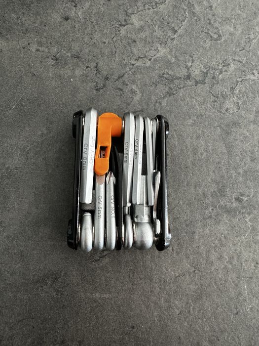 Narzędzie wielofunkcyjne do rowerów