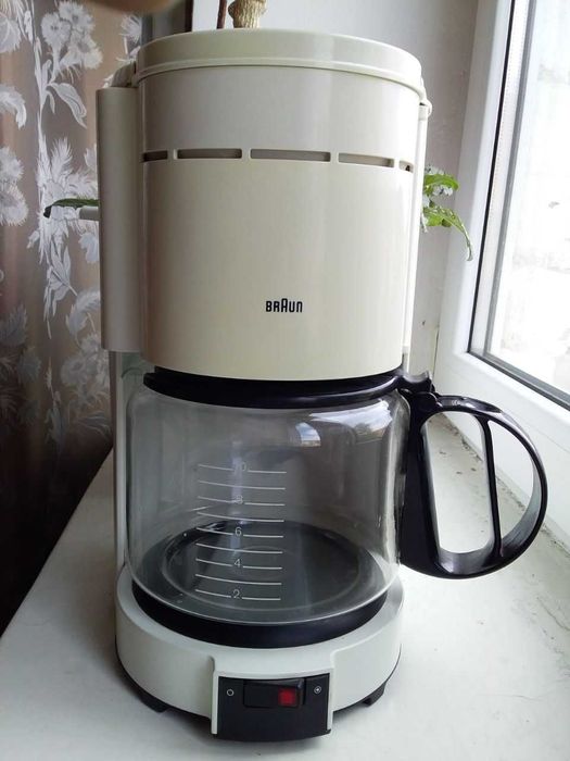 Капельная кофеварка Braun