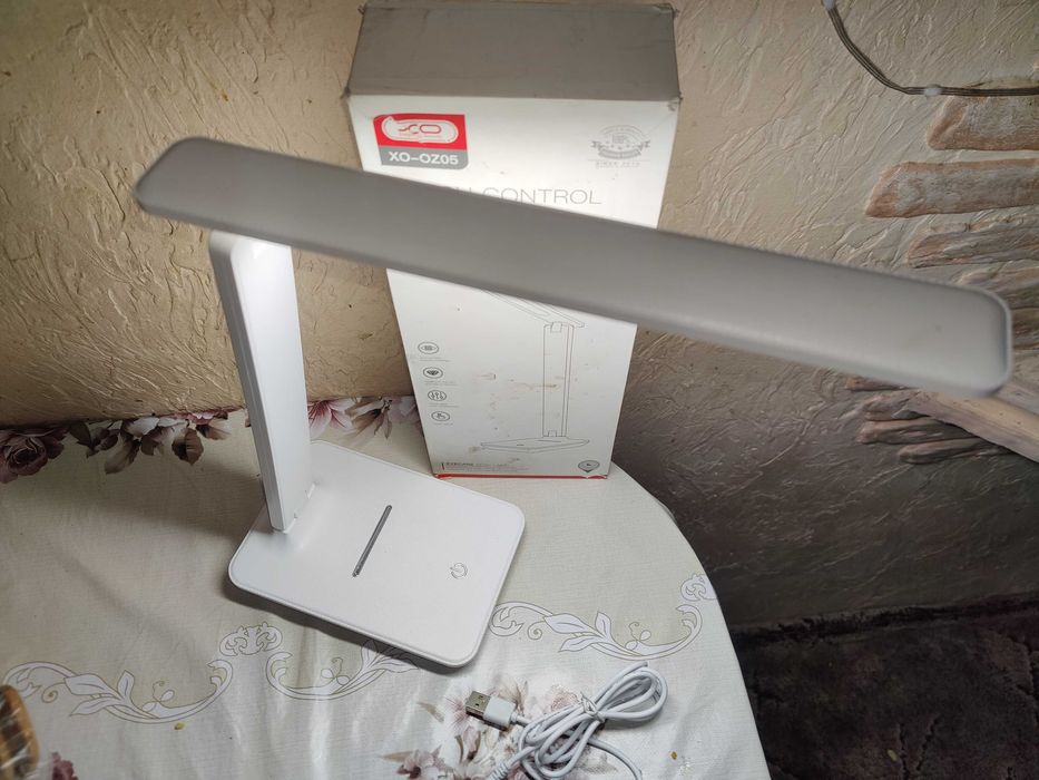 Настольная сенсорная лампа XO OZ05 с держателем для телефона