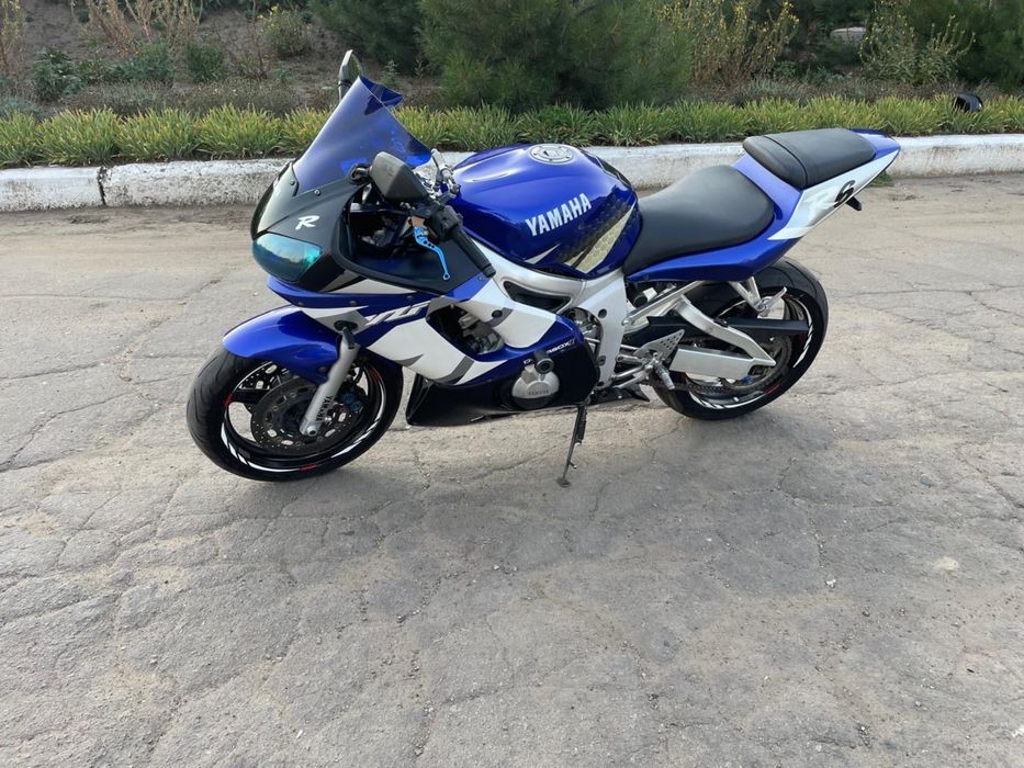 Продам мотоцикл Yamaha R6 с документами!