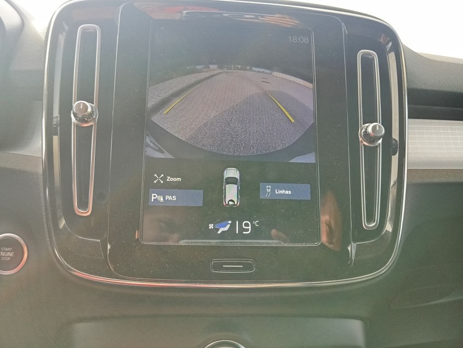 Volvo XC 40 T3 Momentum