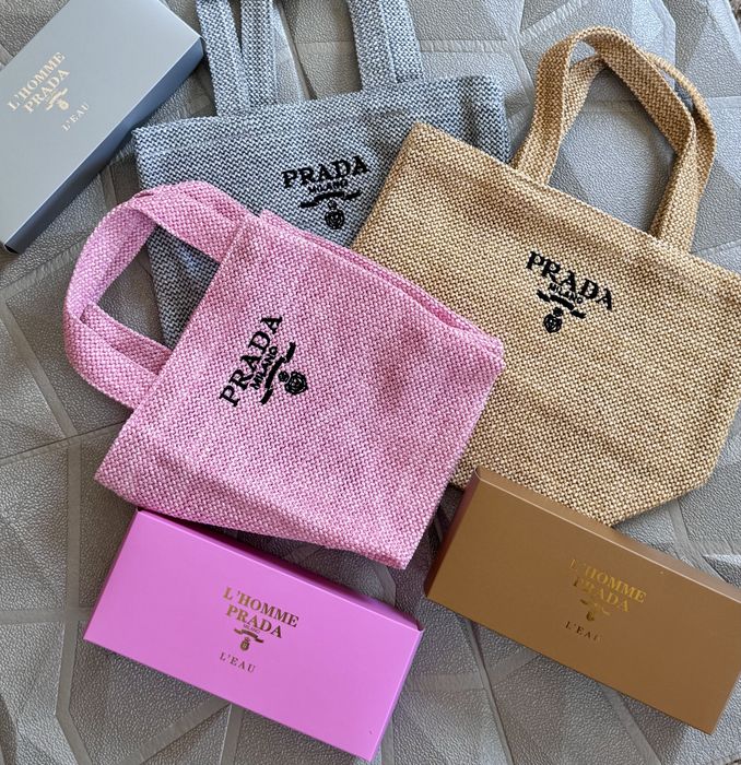 Плетена сумка Prada