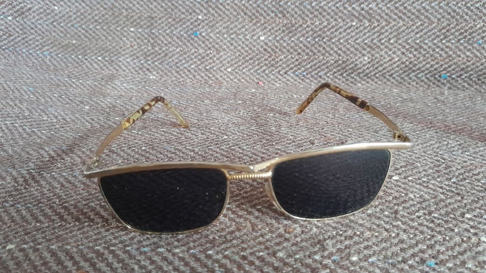 Солнцезащитные очки,разные