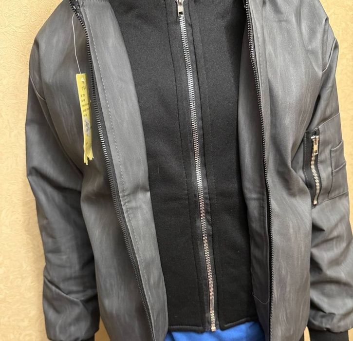 Ветровка чёрная/бомбер