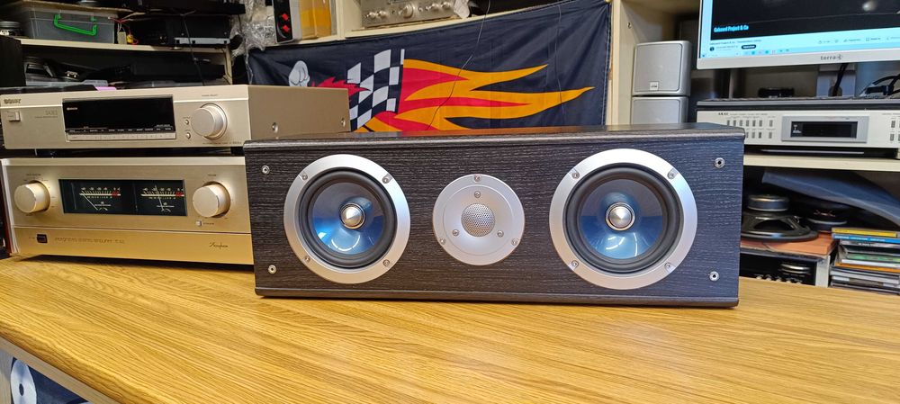 Центральний канал  Pure Acoustics XTI 100 С